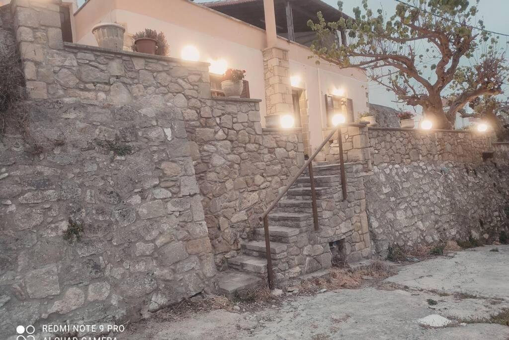 Georgia'S Village House Kalathenai Exterior foto